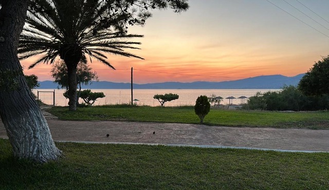 Bouros Seaview Farm in Karistos
