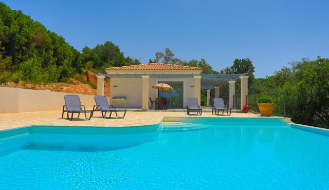 Brand New Villa Loki with Large infinity pool WiFi and Sea Views