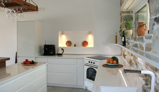 Breathtaking view, sea view, sunset & underfloor heating. in Pitsidia