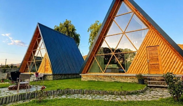 Bujtina Fati Art