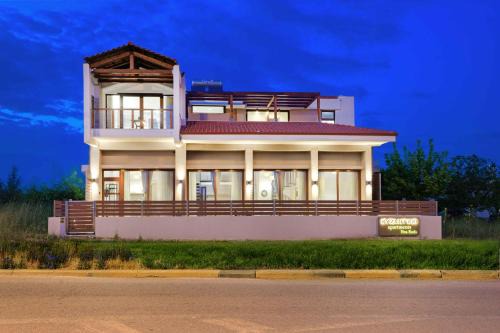 Byzantino Apartments Nea Roda