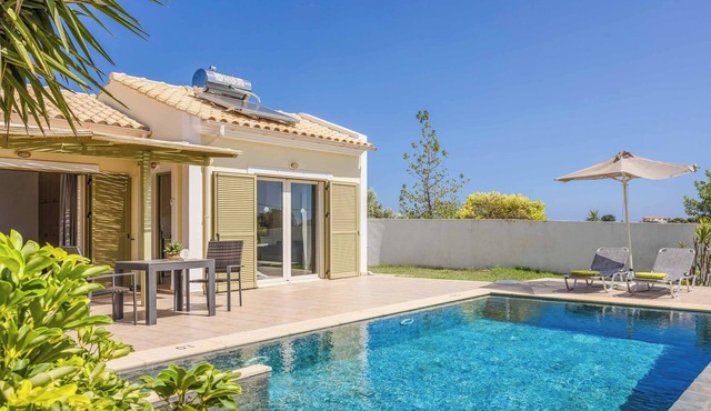 Caretta Beach Villa - One Bedroom Villa, Sleeps 2