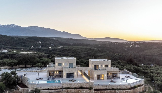 Carob Luxury Villas