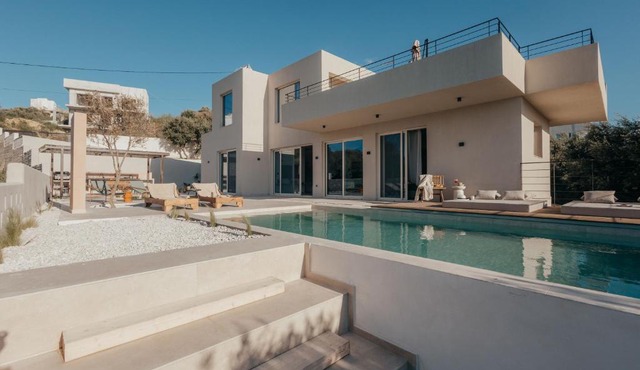 Casa Astra Agia Marina