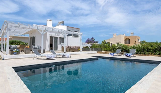 Casa Lefko - Three Bedroom Villa, Sleeps 6