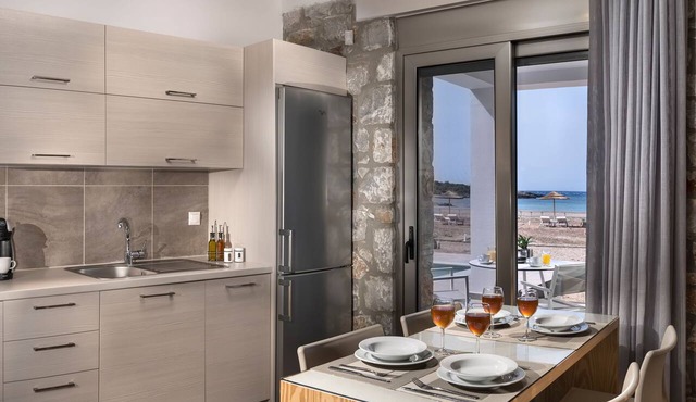 Cedar Bay Beachside Villas