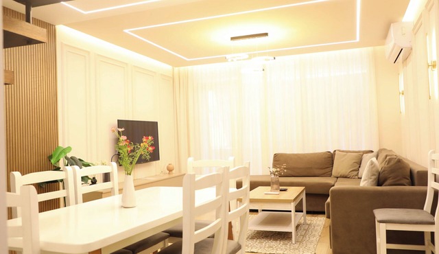 Central Continental Apartment (Duplex)
