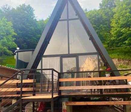 Cerem Mountain Lodge