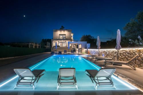 Charaki Dream Villas