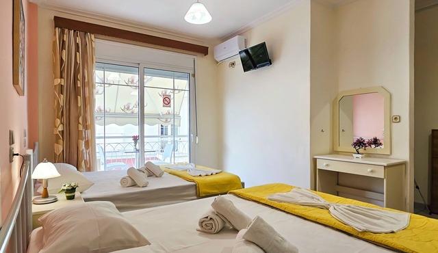Chariclia Hotel