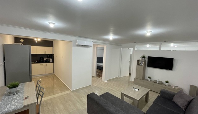 Charming 2-bed Apartment in Kallithea in Kallithea