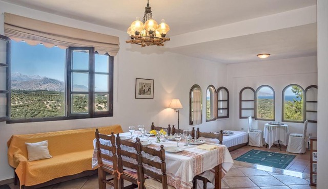 Charming Country House near Rethymno 5 Minutes from Episkopi Beach