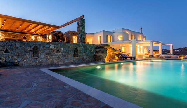 Chef included by Fantasia Villas: Elia Villas 13 bedrooms