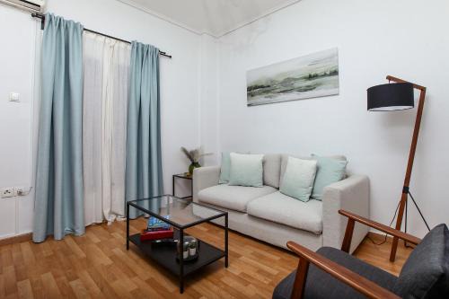 Chiki Cassa in Athens