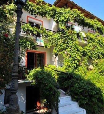 Chrissafis Hotel
