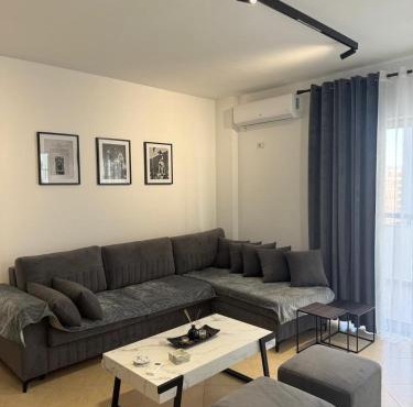 Cloud 4 Apartment