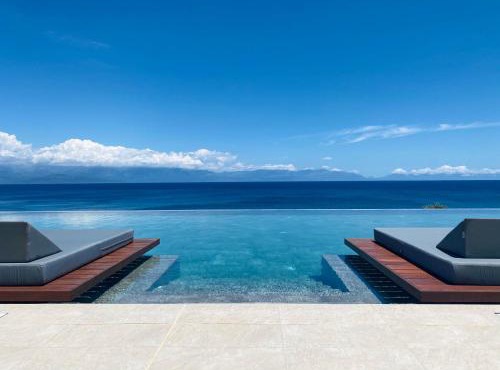 Colonides Retreat Sea & Silence in Kalamata