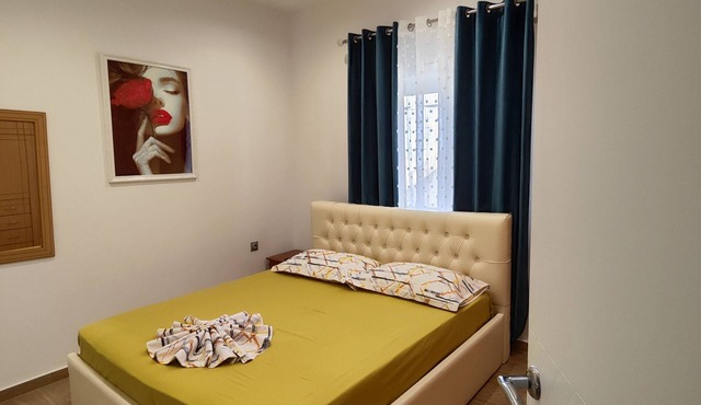 Comfortable apartment near the beach in Vlora - quiet area with balcony