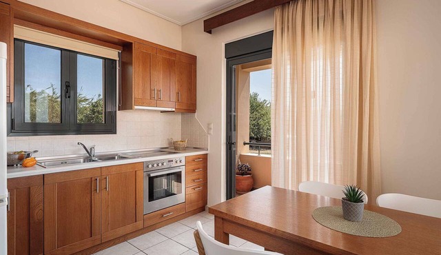 Corali Villa IV - Seaview, Pool & 450m to Beach