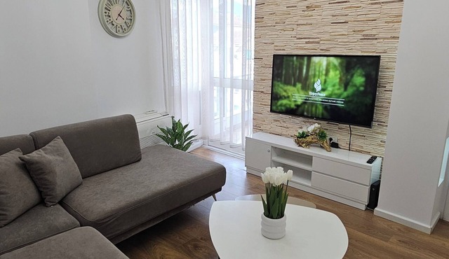 Cozy apartment in Tirana with 2 bedrooms