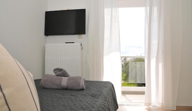 Cozy beach home in Faros, Raches in Rákhai