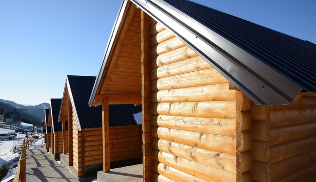Cozy Berane Stay - Comfort Cottage with balcony 1