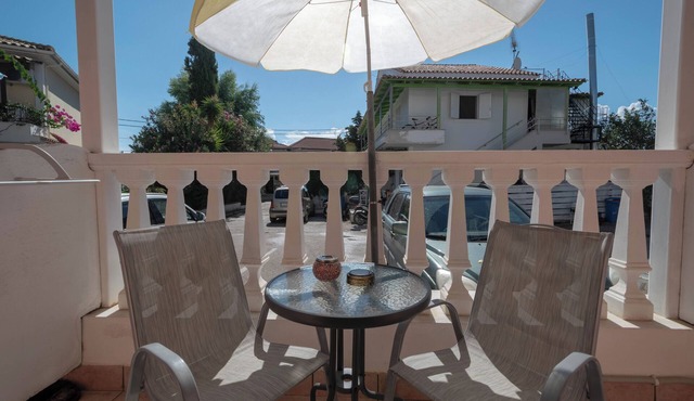 Cozy rooms only 2' walk from beach in Zakynthos
