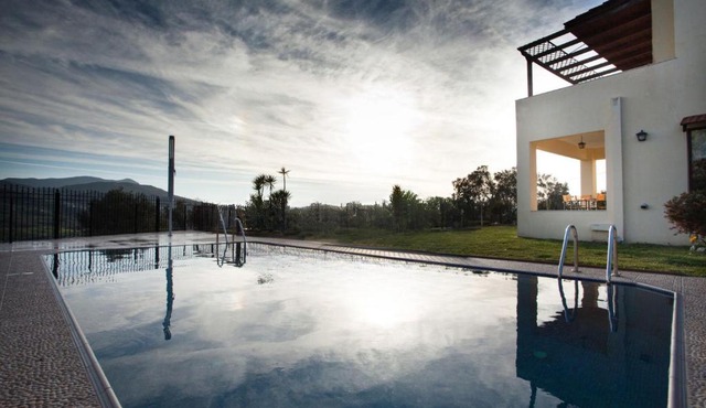 Cretan Crest Villa in Agios Vasileios