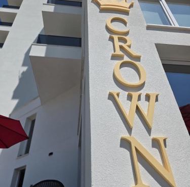 Crown Villa