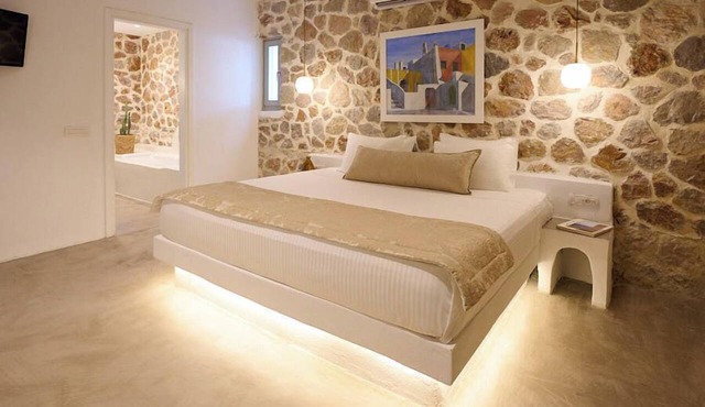 Desiterra Resort & Spa in Santorini