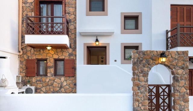 Detached Villa with Seaview in Charaki in Haraki