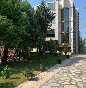 Different Hotel & Restaurant