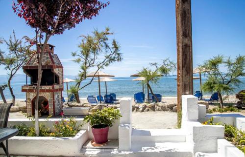 Dimitra Beach Apartments - Nea Karvali Kavala in Nea Karvali
