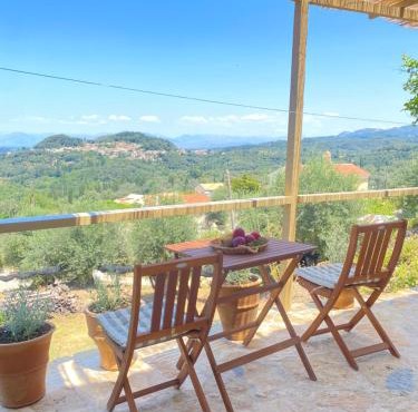 Dinateli Houses - Live like a local in Corfu