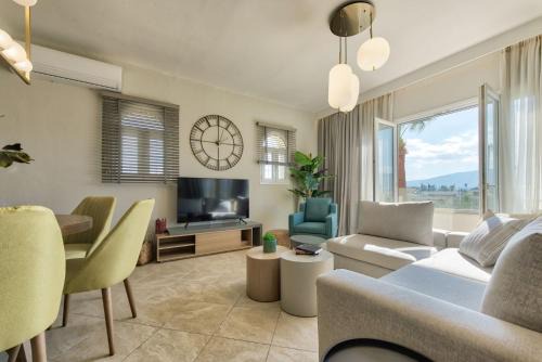 Diogia Luxury Apartment- Comfort & Elegance, by ZanteWize