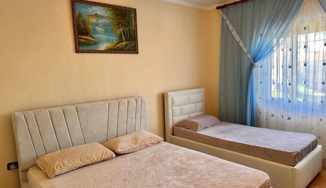 Double Triple Rooms With Lake View balcony