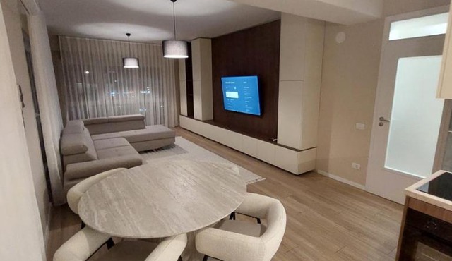 Edon Apartments