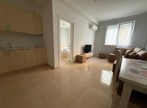 EG Beach Apartments 105B