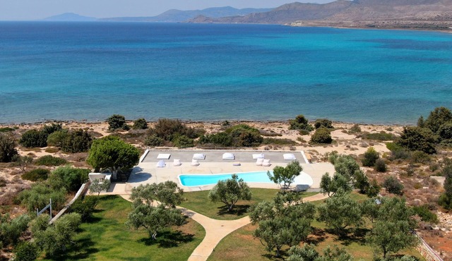 Eight Dimensions Capari Suites Elafonisos