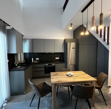 Elaeagnus Apartments