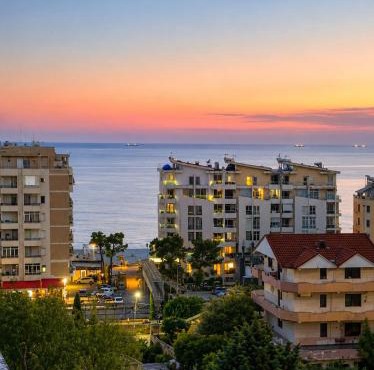 Eldo Apartments