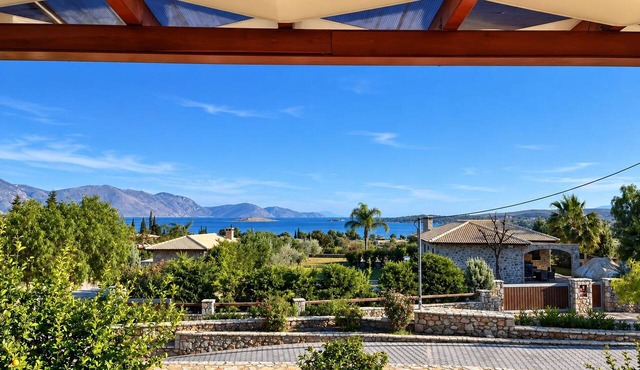 Elegant Sea View Villa Near Galaxidi | 2 Bedrooms | Peaceful Retreat
