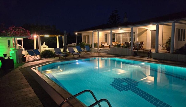 Elia Apartment Garden Oasis With Pool Astros