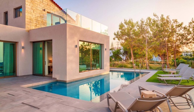 Elvoria Villa III - Brand new villa with sea view in Chania