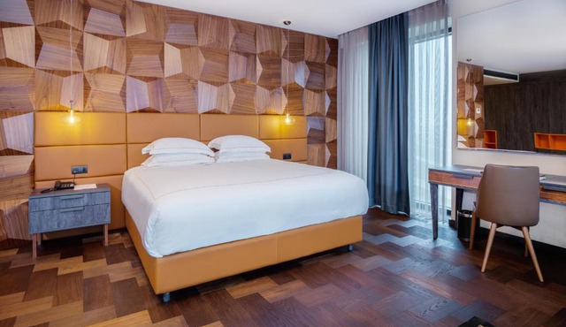 Emerald Hotel