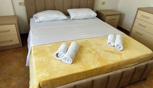 Emmy Apartments Golem Durres
