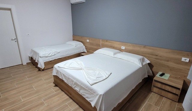 Erandi Hotel Tirana