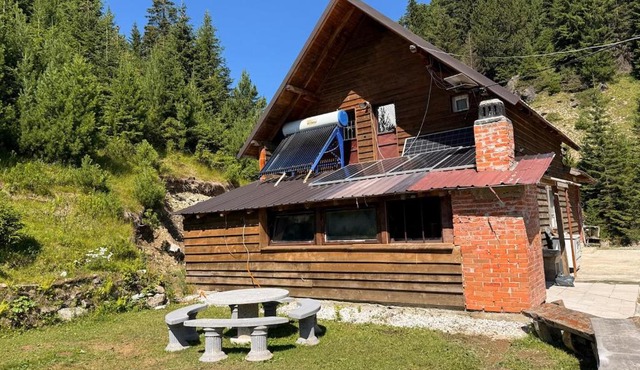 Ereniku Alpine Cabin-Riverfront Escape