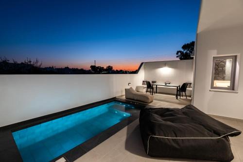 Filoxenia Luxury Villas in Santorini