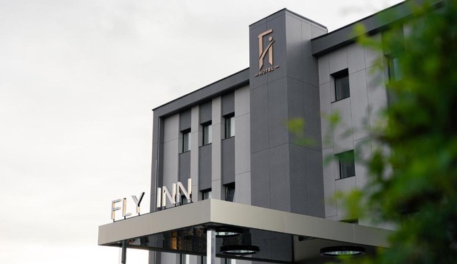 Fly Inn Hotel